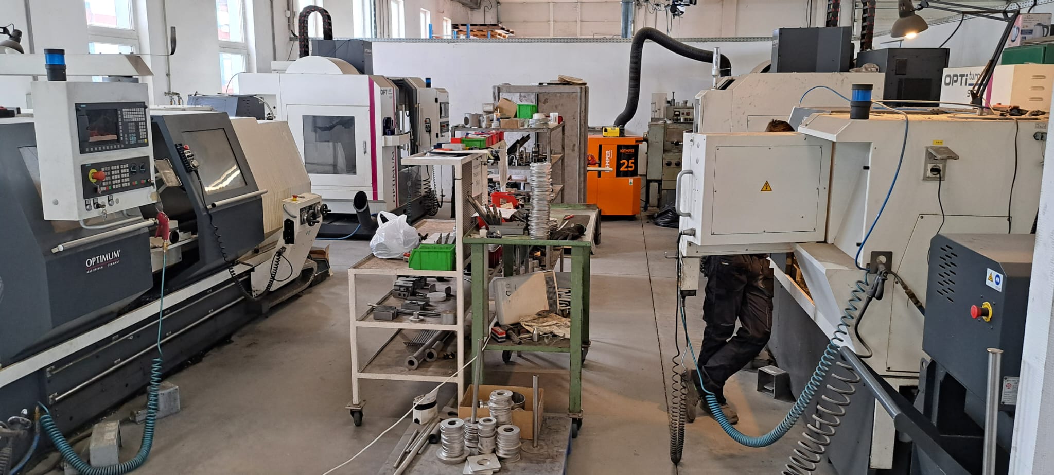 CNC-Bearbeitungsstation mit 5 Achsen